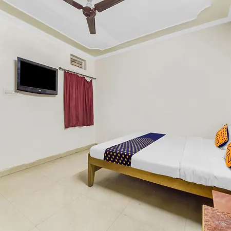 Spot On Suraj Palace Hotel